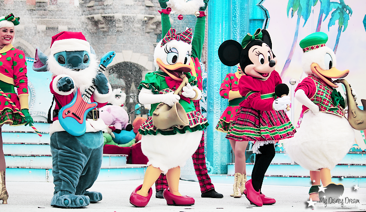 Peluche couple Mickey et Minnie magie Noël DISNEYLAND